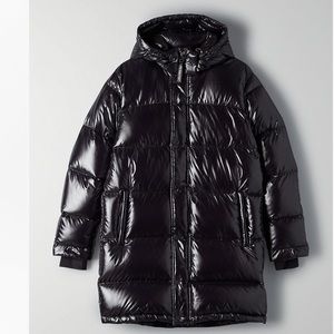Aritzia TNA Super Puff Mid